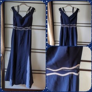Navy blue crepe trumpet long gorgeous gown decorated mesh waist Size 10 illusion
